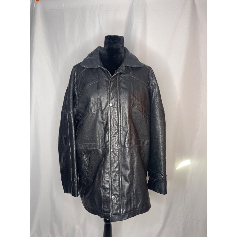 Vintage BOSA Black Leather Jacket Size 40  Quilted Lining  with Zipper & Snap Bu